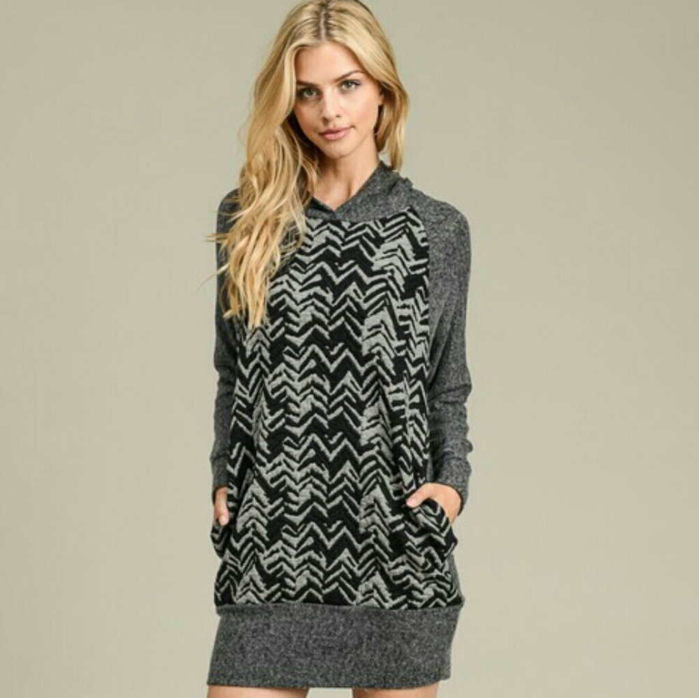 Chevron print hoodie sweater dress ( 3 LEFT  )